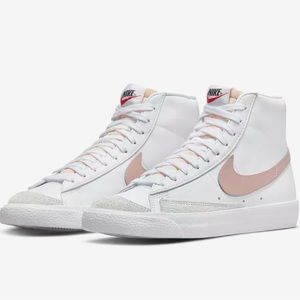 Nike Blazer Mid Sneakers